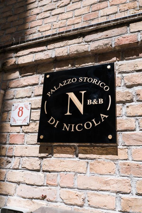 Palazzo Storico Di Nicola Bed & Breakfast Pescara
