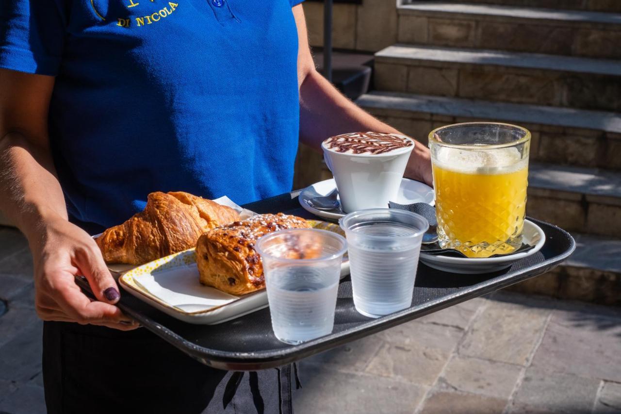 Palazzo Storico Di Nicola Bed & Breakfast *